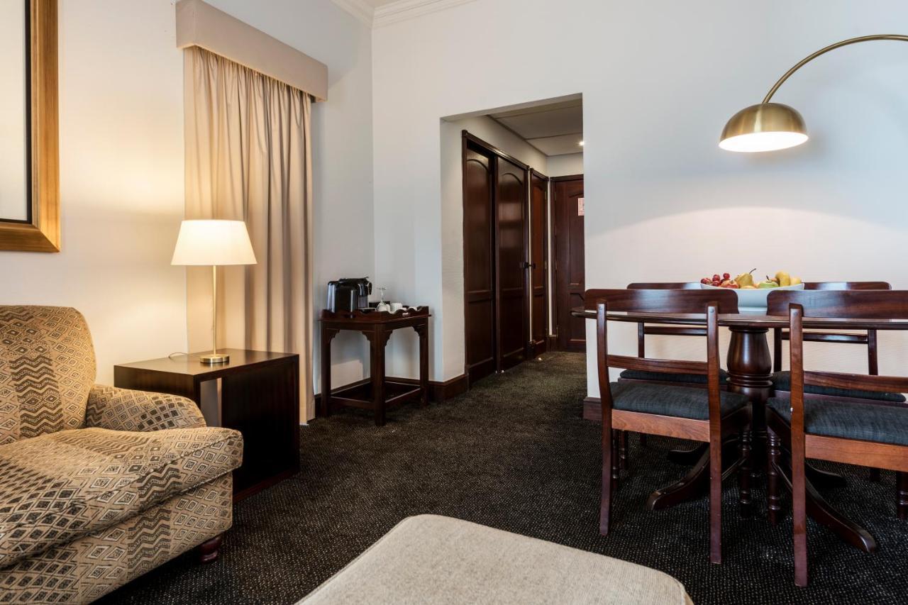 Hotel Alvalade Luanda Esterno foto