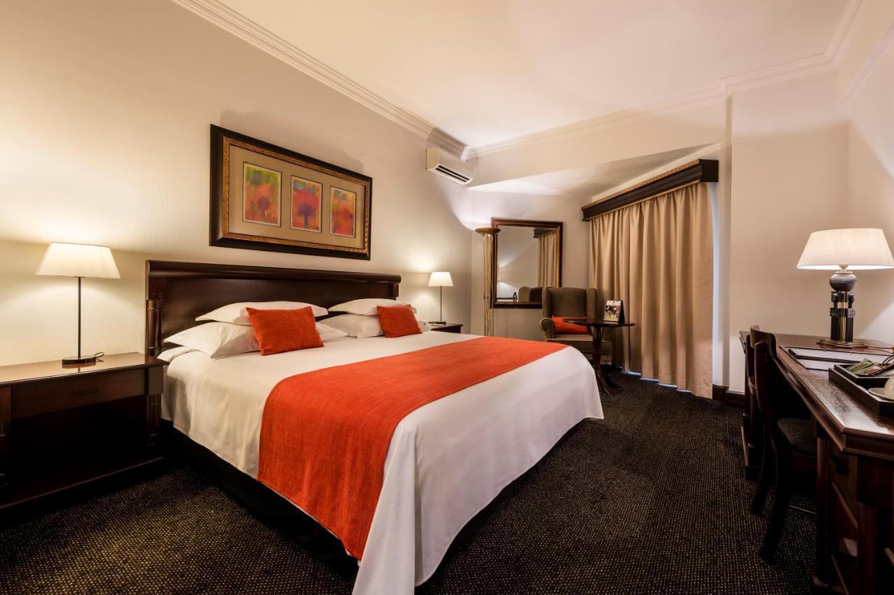 Hotel Alvalade Luanda Esterno foto