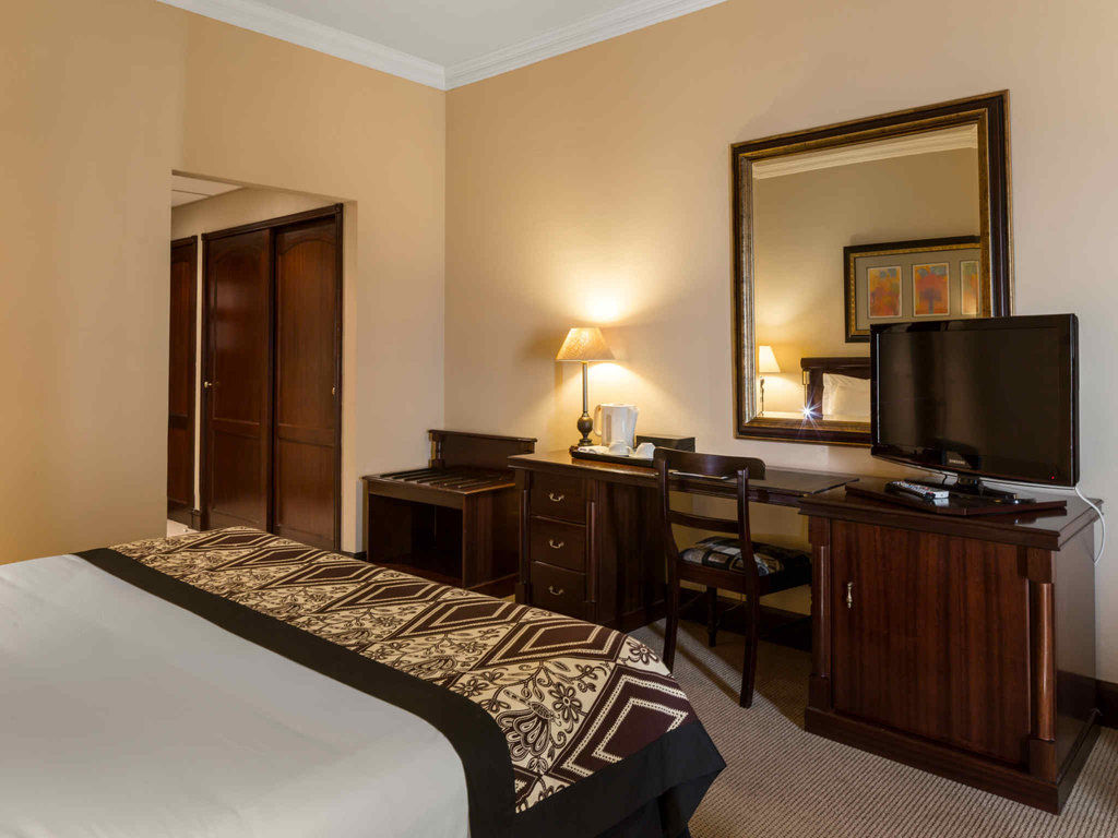 Hotel Alvalade Luanda Esterno foto